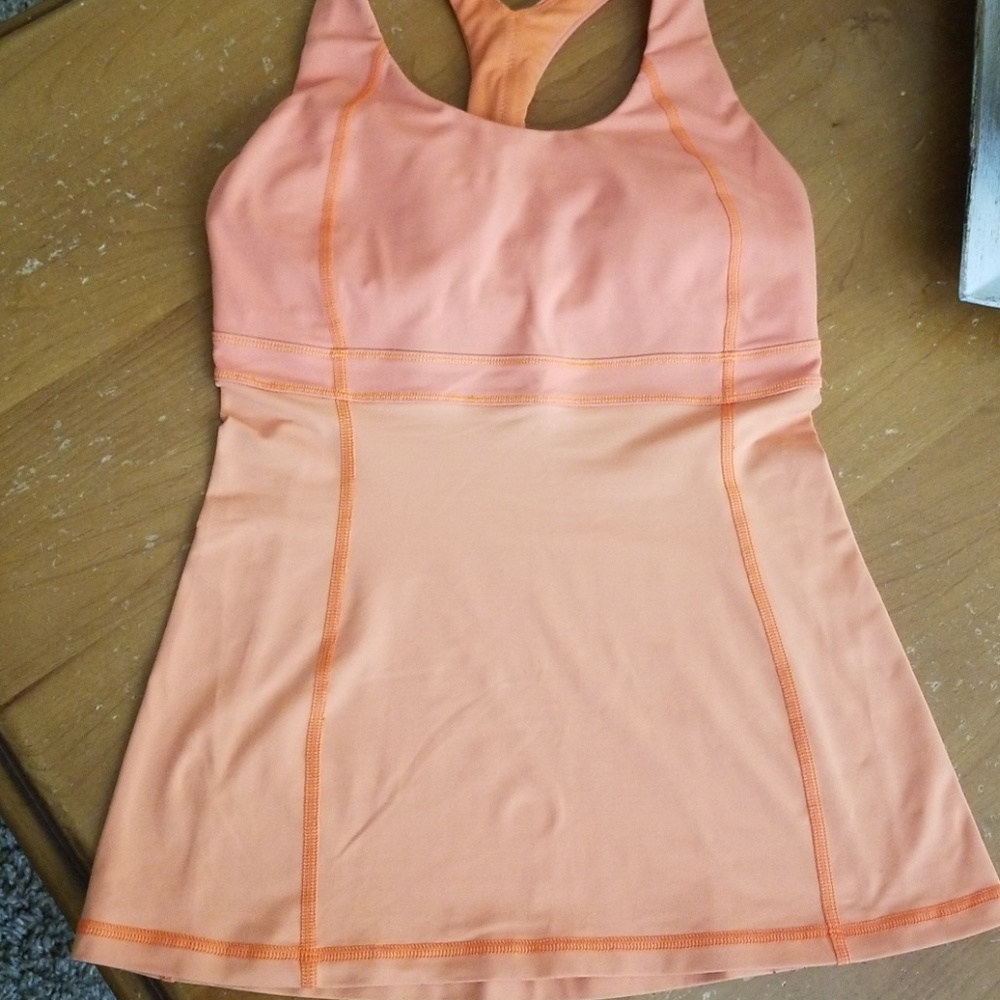 Lululemon tank